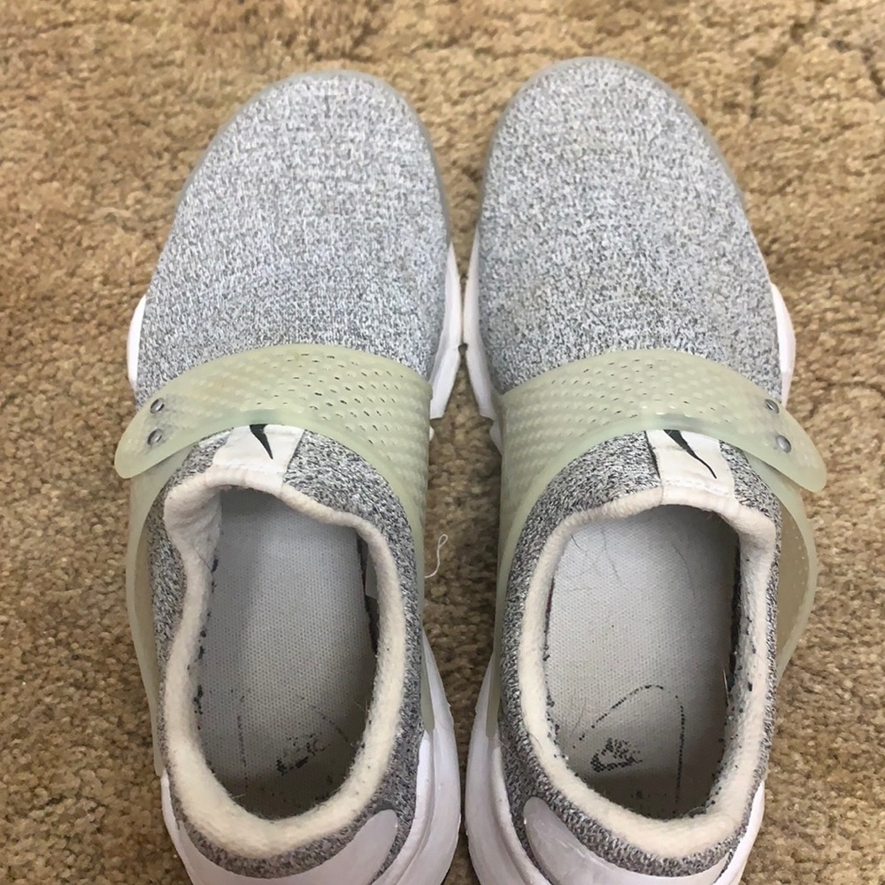 Women’s nike shoes